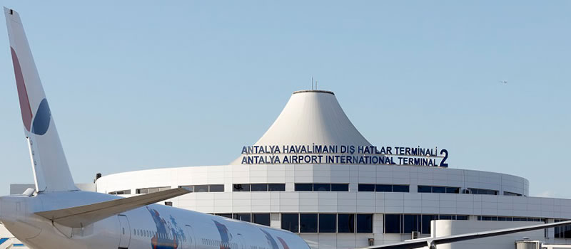 Antalya (AYT) Havalimanı Ekonomik Araç Kiralama ile Akdeniz’in Büyüleyici Güzelliklerini Keşfedin!