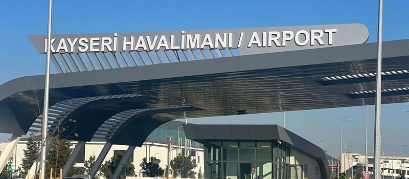 Entdecken Sie Kayseri und seine Umgebung mit einem günstigen Mietwagen vom Flughafen Kayseri (ASR)!