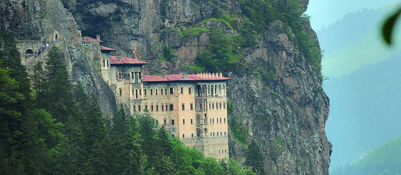 Trabzon Araç Kiralama Kiraladığınız Araç ile Karadeniz’in Büyüsüne Yolculuk